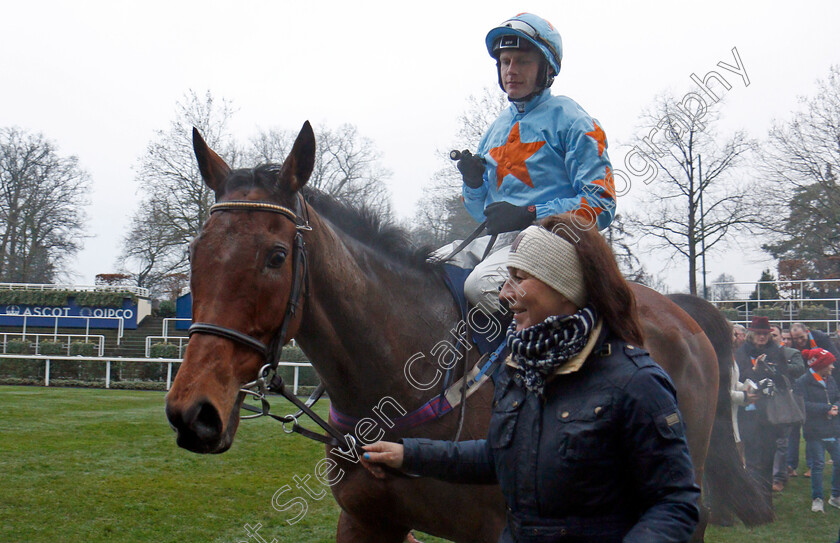 Un-De-Sceaux-0009 
 UN DE SCEAUX (Paul Townend) after The Royal Salute Whisky Clarence House Chase Ascot 20 Jan 2018 - Pic Steven Cargill / Racingfotos.com