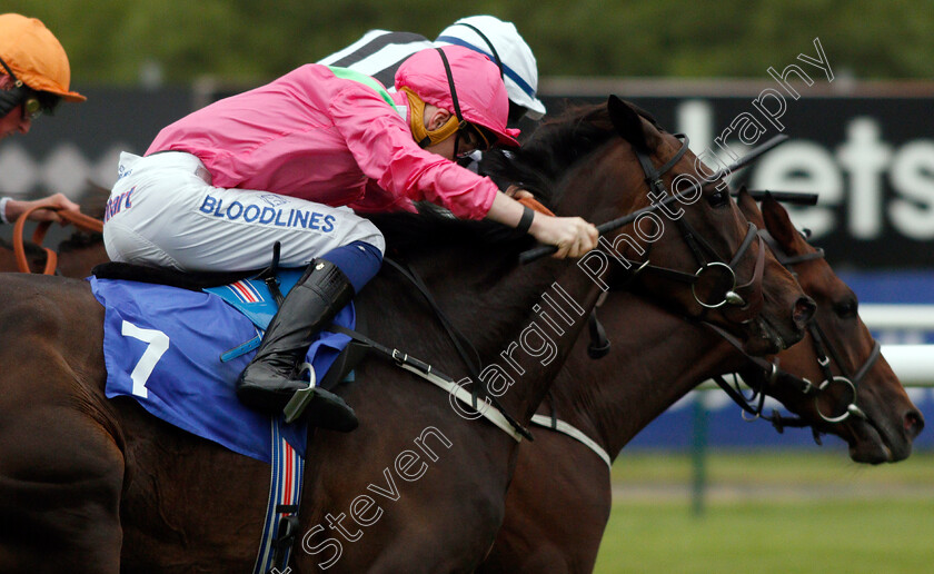 Shifting-Gold-0002 
 SHIFTING GOLD (David Egan) wins The Mansionbet Handicap
Nottingham 16 Jul 2019 - Pic Steven Cargill / Racingfotos.com