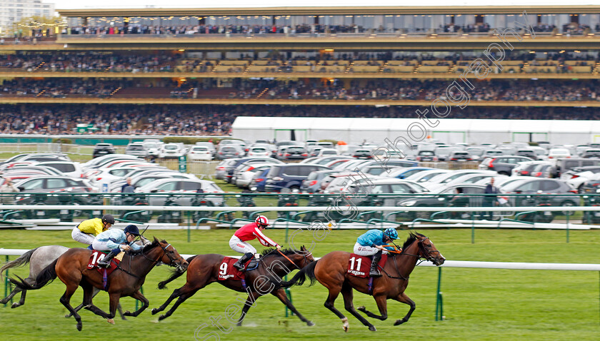 Makarova-0002 
 MAKAROVA (Tom Marquand) wins The Prix de l'Abbaye de Longchamp
Longchamp 6 Oct 2024 - Pic Steven Cargill / Racingfotos.com