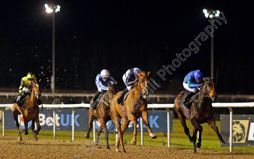 Never-Let-Go-0004 
 NEVER LET GO (centre, George Downing) beats LEFT OVER LOVE (right) in The Betmgm Irish EBF Fillies Novice Stakes Div1
Wolverhampton 20 Dec 2024 - Pic Steven Cargill / Racingfotos.com