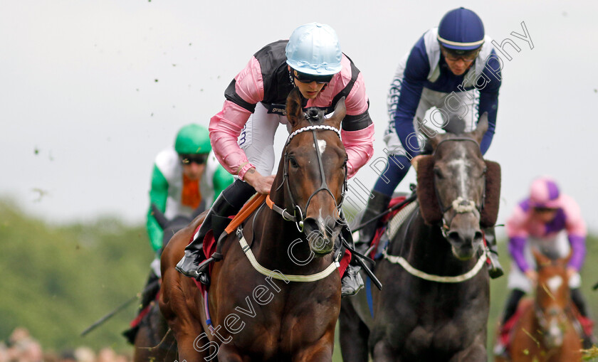 El-Caballo-0011 
 EL CABALLO (Clifford Lee) wins The Cazoo Sandy Lane Stakes
Haydock 21 May 2022 - Pic Steven Cargill / Racingfotos.com