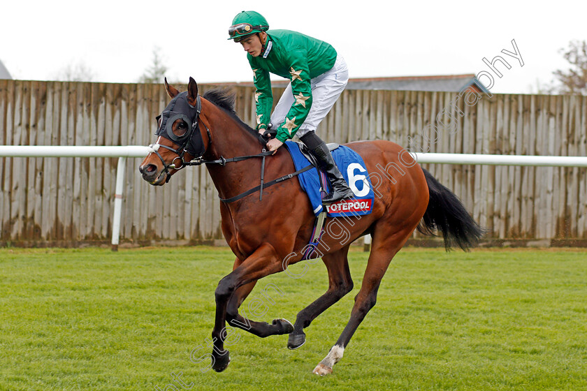 Gulliver-0001 
 GULLIVER (James Doyle) Leicester 28 Apr 2018 - Pic Steven Cargill / Racingfotos.com