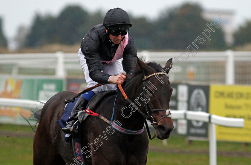 Shecandoo-0005 
 SHECANDOO (Martin Dwyer) wins The Read Kevin Blake On attheraces.com Handicap
Yarmouth 19 Oct 2021 - Pic Steven Cargill / Racingfotos.com