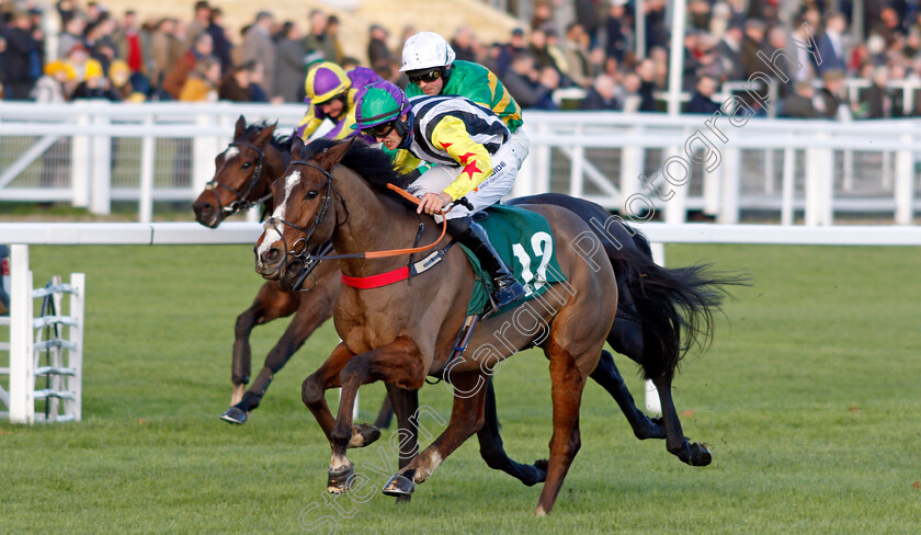 Lively-Citizen-0004 
 LIVELY CITIZEN (Archie Bellamy) wins The Catesby Handicap Hurdle
Cheltenham 10 Dec 2021 - Pic Steven Cargill / Racingfotos.com