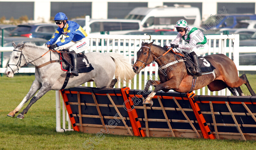 Floressa-0003 
 FLORESSA (right, Nico de Boinville) beats SILVER FOREVER (left) in The Ladbrokes Mares Novices Hurdle
Newbury 30 Nov 2019 - Pic Steven Cargill / Racingfotos.com