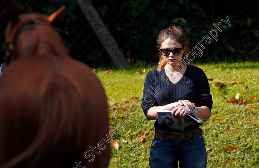 Megan-Nicholls-0002 
 MEGAN NICHOLLS at Ascot Yearling Sale 12 Sep 2017 - Pic Steven Cargill / Racingfotos.com