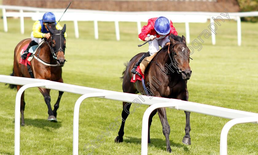 Preening-0002 
 PREENING (Ryan Moore) wins The 188bet Casino British Stallions EBF Fillies Handicap
Sandown 15 Jun 2018 - Pic Steven Cargill / Racingfotos.com