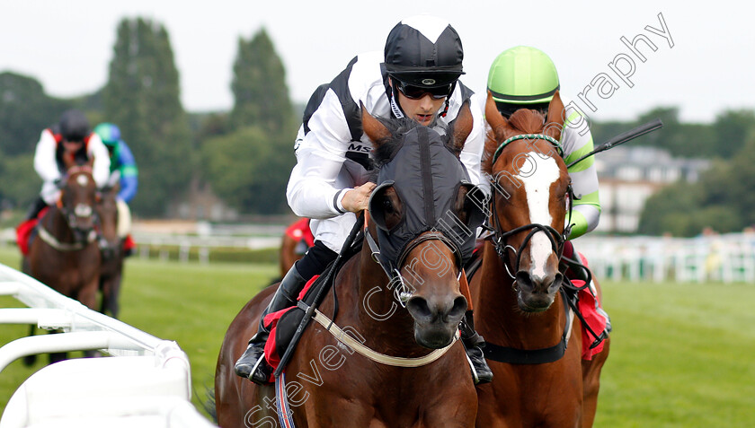 Victory-Chime-0005 
 VICTORY CHIME (Harry Bentley) wins The Hampton Court Handicap
Sandown 25 Jul 2019 - Pic Steven Cargill / Racingfotos.com