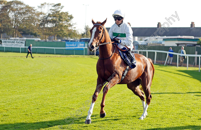 Heat-of-The-Moment-0001 
 HEAT OF THE MOMENT (Jim Crowley) winner of The British EBF Fillies Novice Stakes
Yarmouth 19 Oct 2021 - Pic Steven Cargill / Racingfotos.com