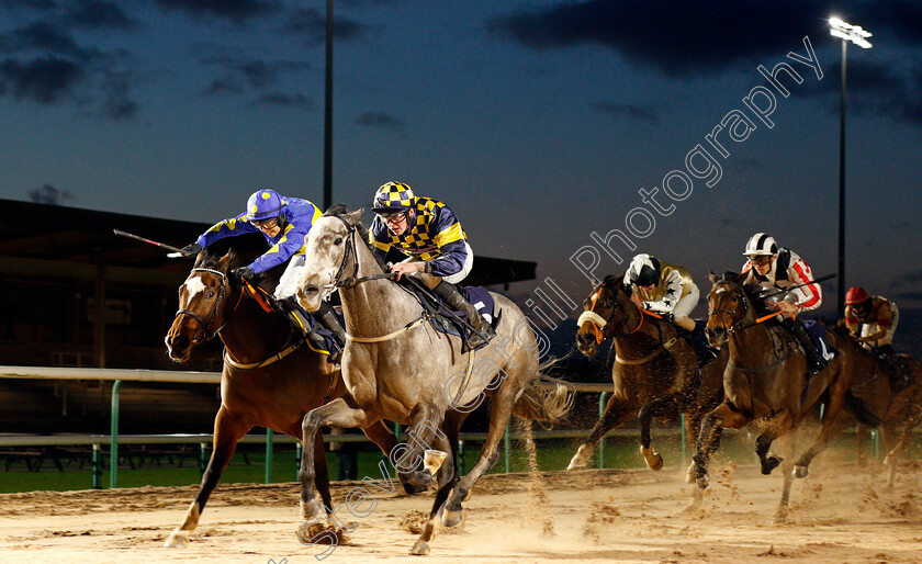 Bond-Angel-0005 
 BOND ANGEL (right, Clifford Lee) beats ELIXSOFT (left) in The Bombardier March To Your Own Drum Handicap
Southwell 15 Jan 2020 - Pic Steven Cargill / Racingfotos.com