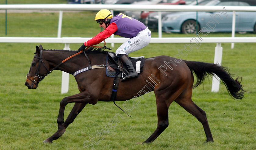 Dashel-Drasher-0005 
 DASHEL DRASHER (Matt Griffiths) wins The Be Wiser Insurance Novices Hurdle
Newbury 22 Mar 2019 - Pic Steven Cargill / Racingfotos.com