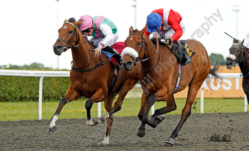 Zilfee-0003 
 ZILFEE (left, Kieran Shoemark) beats INCENSED (right) in The Unibet EBF Maiden Fillies Stakes
Kempton 12 Jun 2024 - Pic Steven Cargill / Racingfotos.com