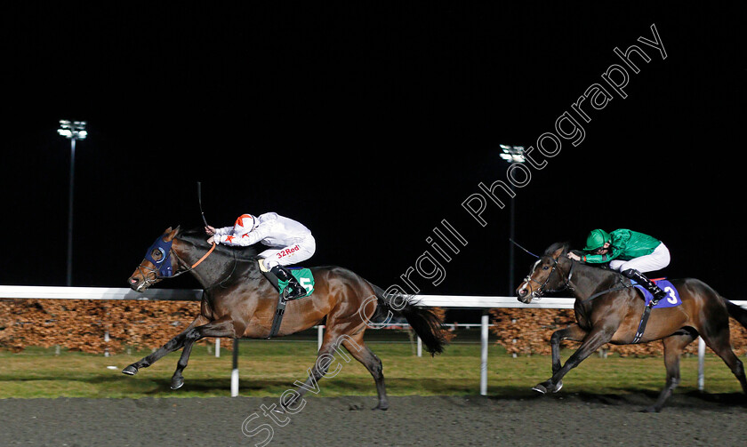 Gronkowski-0003 
 GRONKOWSKI (Jamie Spencer) beats COURT HOUSE (right) in The Road To The Kentucky Derby Conditions Stakes Kempton 7 Mar 2018 - Pic Steven Cargill / Racingfotos.com