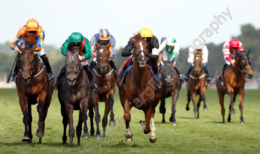 Stradivarius-0005 
 STRADIVARIUS (centre, Frankie Dettori) beats VAZIRABAD (2nd left) and TORCEDOR (left) in The Gold Cup
Royal Ascot 21 Jun 2018 - Pic Steven Cargill / Racingfotos.com