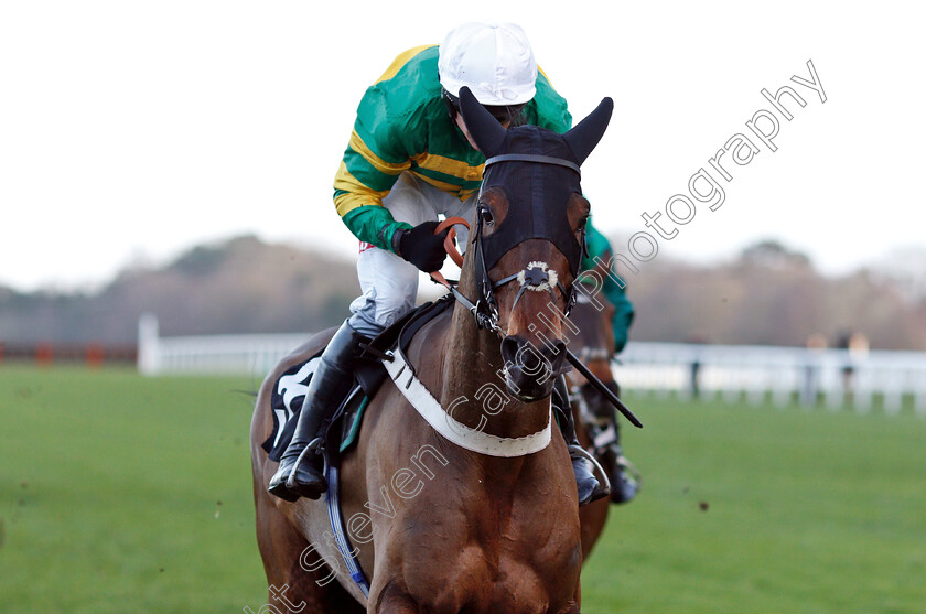 Hell s-Kitchen-0005 
 HELL'S KITCHEN (Barry Geraghty) wins The My Pension Expert Handicap Chase
Ascot 22 Dec 2018 - Pic Steven Cargill / Racingfotos.com