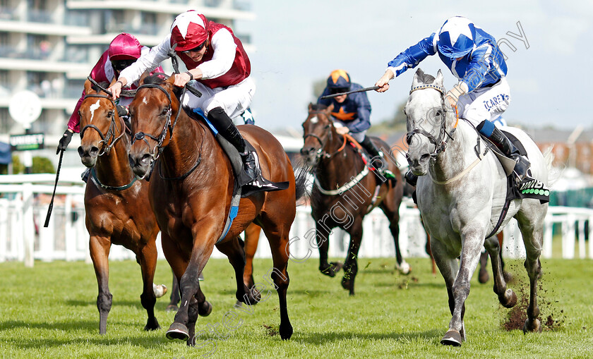 Glorious-Journey-0006 
 GLORIOUS JOURNEY (left, James Doyle) beats LIBRISA BREEZE (right) in The Unibet Hungerford Stakes
Newbury 17 Aug 2019 - Pic Steven Cargill / Racingfotos.com