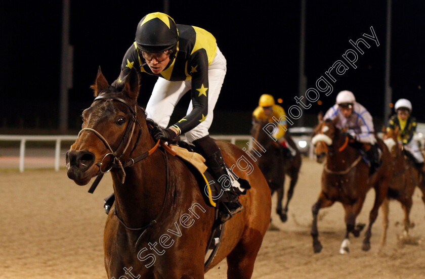 Bahamian-Heights-0004 
 BAHAMIAN HEIGHTS (Jonathan Fisher) wins The Bet toteplacepot At betfred.com Apprentice Handicap Chelmsford 8 Dec 2017 - Pic Steven Cargill / Racingfotos.com