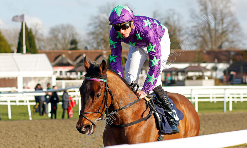 Navello 
 NAVELLO (James Doyle)
Lingfield 9 Mar 2022 - Pic Steven Cargill / Racingfotos.com