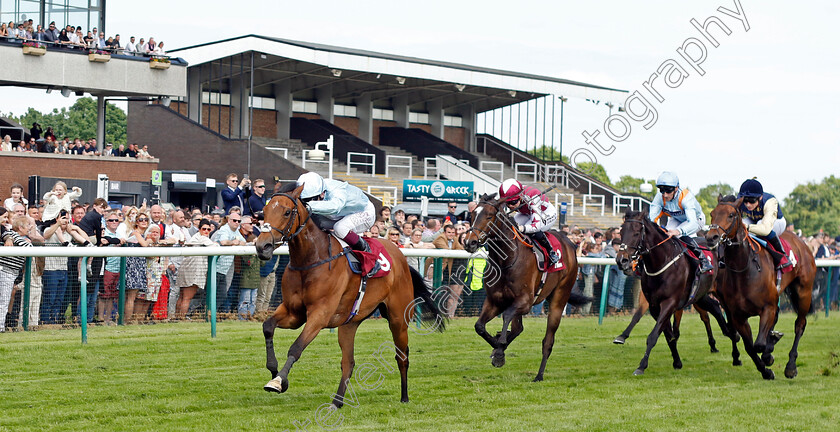 Nariko-0005 
 NARIKO (Oisin Murphy) wins The Betfred Double Delight Edge Green Handicap
Haydock 25 May 2024 - Pic Steven Cargill / Racingfotos.com