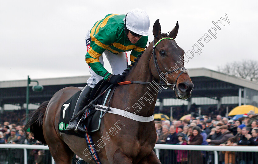 Buveur-D Air-0006 
 BUVEUR D'AIR (Barry Geraghty) wins The Unibet Christmas Hurdle Kempton 26 Dec 2017 - Pic Steven Cargill / Racingfotos.com