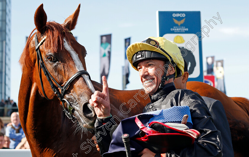 Stradivarius-0011 
 STRADIVARIUS (Frankie Dettori) after The Magners Rose Doncaster Cup
Doncaster 13 Sep 2019 - Pic Steven Cargill / Racingfotos.com