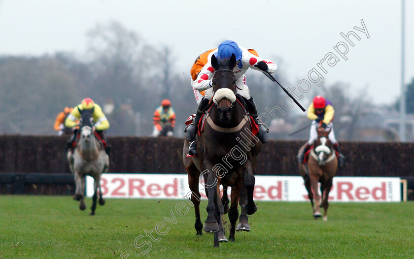 Clan-Des-Obeaux-0005 
 CLAN DES OBEAUX (Harry Cobden) wins The 32Red King George VI Chase
Kempton 26 Dec 2018 - Pic Steven Cargill / Racingfotos.com