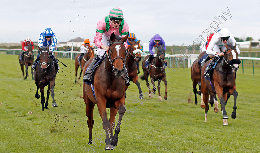 Lady-of-Shalott-0003 
 LADY OF SHALOTT (Jamie Spencer) wins The Breeders Backing Racing EBF Fillies Novice Stakes Div2 Yarmouth 24 Oct 2017 - Pic Steven Cargill / Racingfotos.com