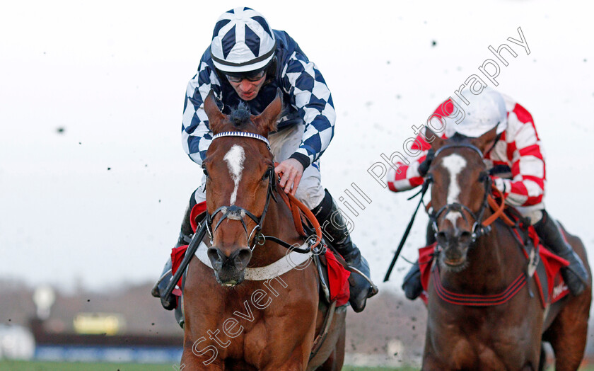 Falco-Blitz-0005 
 FALCO BLITZ (Jeremiah McGrath) wins The Matchbook British EBF National Hunt Novices Hurdle
Ascot 18 Jan 2020 - Pic Steven Cargill / Racingfotos.com