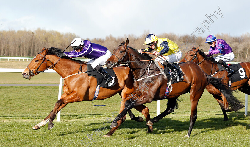 City-Tour-0003 
 CITY TOUR (right, Joe Fanning) beats STAYCATION (left) in The Every Race Live On Racing TV Handicap
Musselburgh 2 Apr 2019 - Pic Steven Cargill / Racingfotos.com