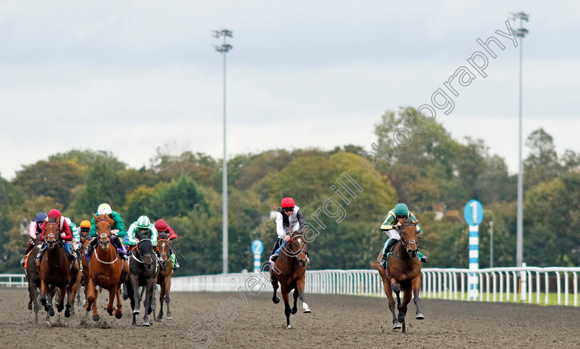 Kitty-Furnival-0005 
 KITTY FURNIVAL (Jack Mitchell) beats JANE TEMPLE (centre) in The Minerva Innovation Group Maiden Fillies Stakes
Kempton 2 Oct 2024 - Pic Steven Cargill / Racingfotos.com