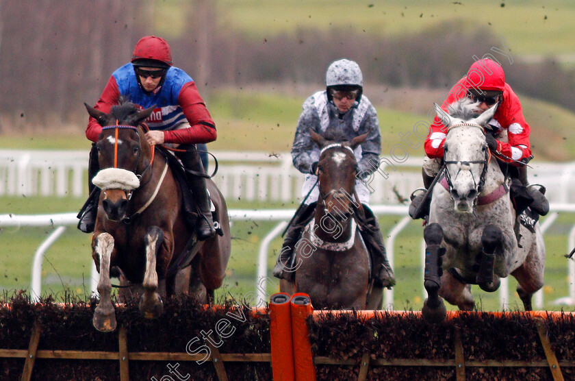 Mulcahys-Hill-and-Fairmount-0001 
 MULCAHYS HILL (left, A P Heskin) jumps with FAIRMOUNT (right) Cheltenham 27 Jan 2018 - Pic Steven Cargill / Racingfotos.com