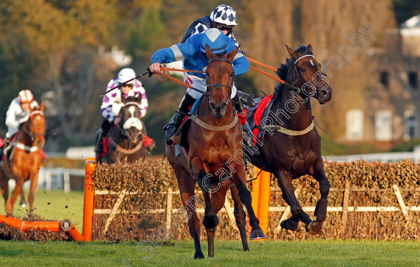 Maria s-Benefit-0004 
 MARIA'S BENEFIT (Ciaran Gethings) wins The Play Casino At 188bet Handicap Hurdle as FIDUX unseats Kevin Dowling Sandown 12 Nov 2017 - Pic Steven Cargill / Racingfotos.com