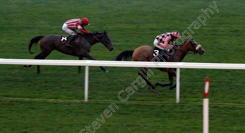 Sensulano-0001 
 SENSULANO (Barry Geraghty) wins The OLBG.com Mares Handicap Hurdle
Cheltenham 15 Dec 2018 - Pic Steven Cargill / Racingfotos.com