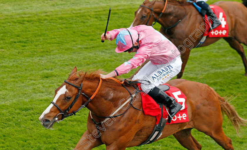 Live-In-The-Dream-0006 
 LIVE IN THE DREAM (Ryan Moore) wins The tote.co.uk Free Chester Placepot Every Day Handicap
Chester 4 May 2022 - Pic Steven Cargill / Racingfotos.com