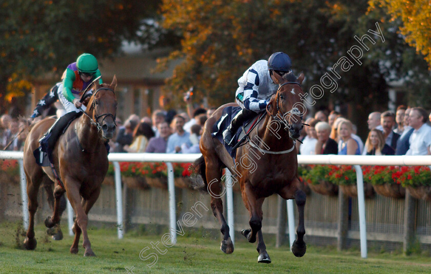 Summerghand-0003 
 SUMMERGHAND (Harry Bentley) wins The Fly London Southend Airport To Venice Handicap
Newmarket 10 Aug 2018 - Pic Steven Cargill / Racingfotos.com