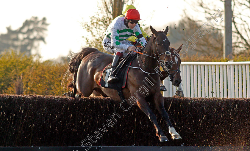 Presence-Of-Mind-0001 
 PRESENCE OF MIND (Aidan Coleman)
Market Rasen 19 Apr 2021 - Pic Steven Cargill / Racingfotos.com