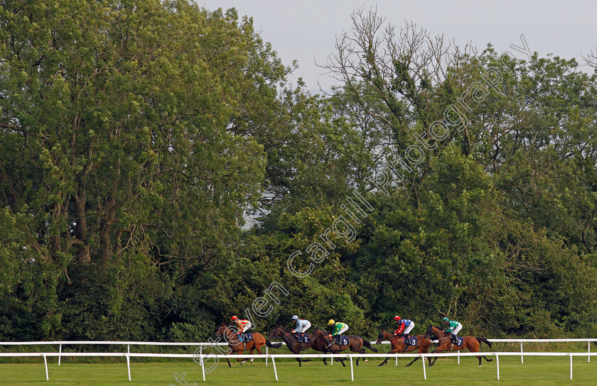 Singing-The-Blues-0004 
 SINGING THE BLUES (Daniel Muscutt) leads down the back straight on his way to winning The valuerater.co.uk Handicap 
Bath 18 Jul 2020 - Pic Steven Cargill / Racingfotos.com