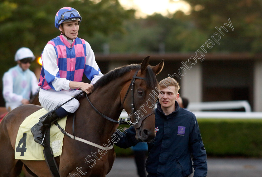 Autumn s-Breeze-0001 
 AUTUMN'S BREEZE (Hector Crouch)
Kempton 16 Jul 2024 - Pic Steven Cargill / Racingfotos.com