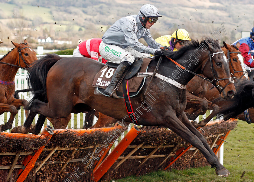 Santini-0001 
 SANTINI (Nico de Boinville) Cheltenham 16 Mar 2018 - Pic Steven Cargill / Racingfotos.com