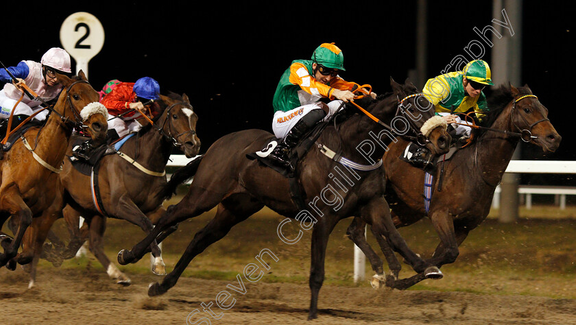 Last-Date-0002 
 LAST DATE (Dougie Costello) passes IVADREAM (right) on his way to winning The Bet toteexacta At totesport.com Nursery
Chelmsford 28 Nov 2019 - Pic Steven Cargill / Racingfotos.com