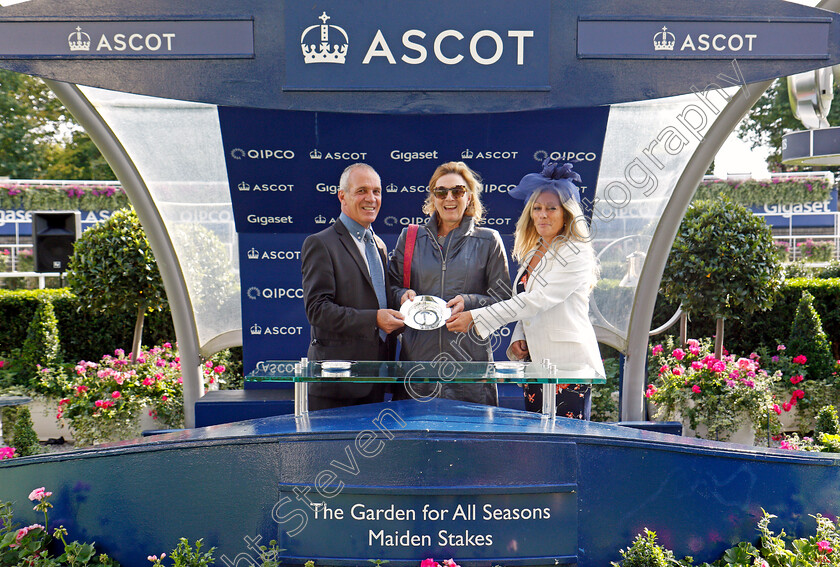 Reverand-Jacobs-0007 
 Presentation for Garden For All Seasons Maiden Stakes Ascot 8 Sep 2017 - Pic Steven Cargill / Racingfotos.com