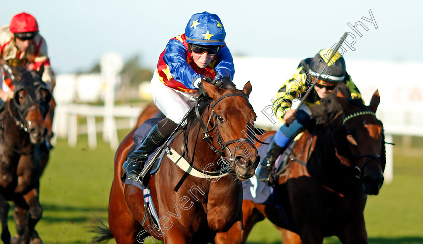 Coco-Hill-0001 
 COCO HILL (Ross Coakley) wins The At The Races App Market Movers Nursery
Yarmouth 18 Oct 2022 - Pic Steven Cargill / Racingfotos.com