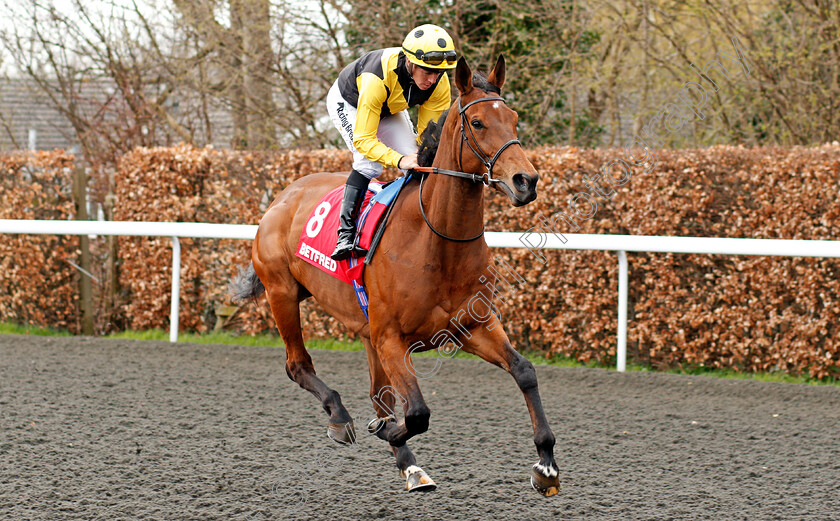 Smart-Call-0001 
 SMART CALL (Jim Crowley) Kempton 7 Apr 2018 - Pic Steven Cargill / Racingfotos.com