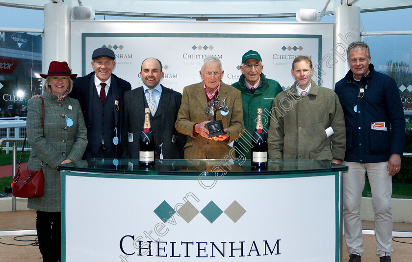 Strong-Glance-0005 
 Presentation for The Jockey Club Ownership Syndicate Standard Open National Hunt Flat Race won by STRONG GLANCE
Cheltenham 27 Oct 2018 - Pic Steven Cargill / Racingfotos.com