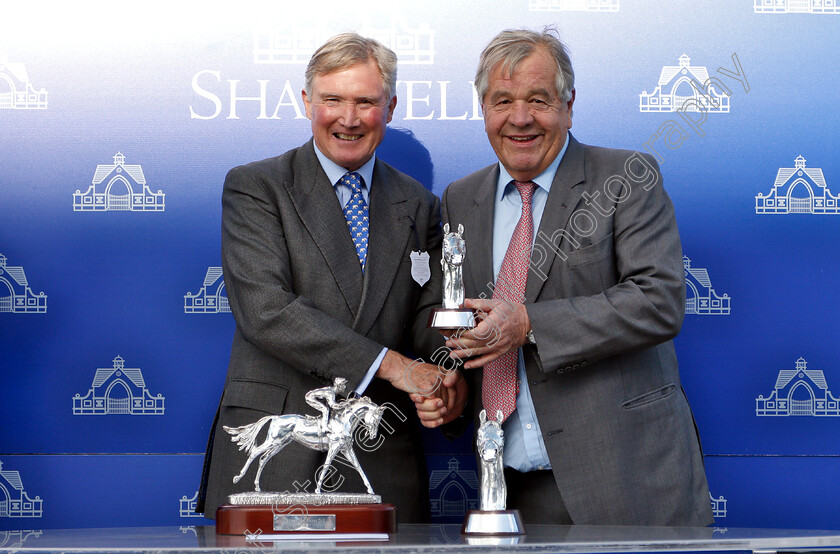 Mustashry-0014 
 Presentation to Sir Michael Stoute by Richard Lancaster for The Shadwell Joel Stakes won by MUSTASHRY
Newmarket 28 Sep 2018 - Pic Steven Cargill / Racingfotos.com