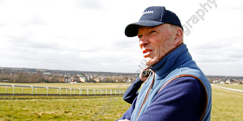 John-Gosden-0002 
 JOHN GOSDEN on the gallops at Newmarket 23 Mar 2018 - Pic Steven Cargill / Racingfotos.com