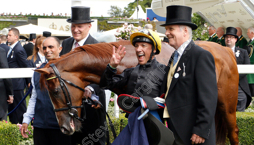 Stradivarius-0021 
 STRADIVARIUS (Frankie Dettori) and John Gosden and Bjorn Neilsen after The Gold Cup
Royal Ascot 20 Jun 2019 - Pic Steven Cargill / Racingfotos.com