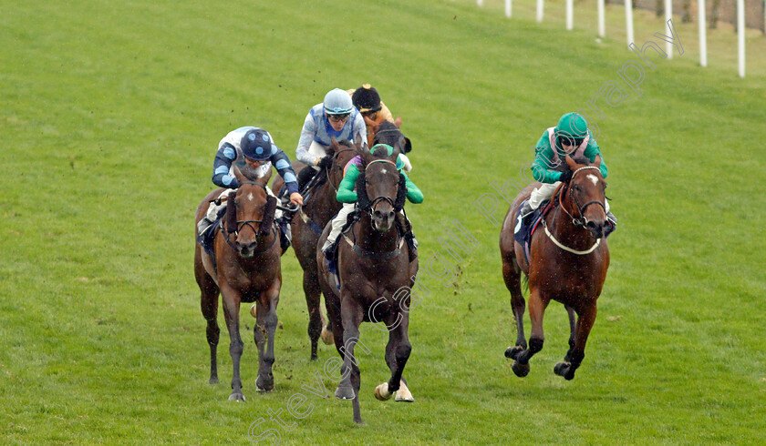 Papa-Stour-0002 
 PAPA STOUR (centre, Marco Ghiani) beats MOLLY SHAW (right) in The Download The At The Races App Handicap
Yarmouth 14 Sep 2021 - Pic Steven Cargill / Racingfotos.com