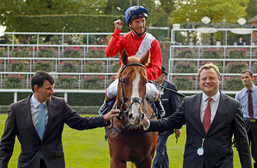 Nobly-Born-0006 
 NOBLY BORN (Frankie Dettori) after The Original Harrogate Water Handicap Ascot 6 Oct 2017 - Pic Steven Cargill / Racingfotos.com