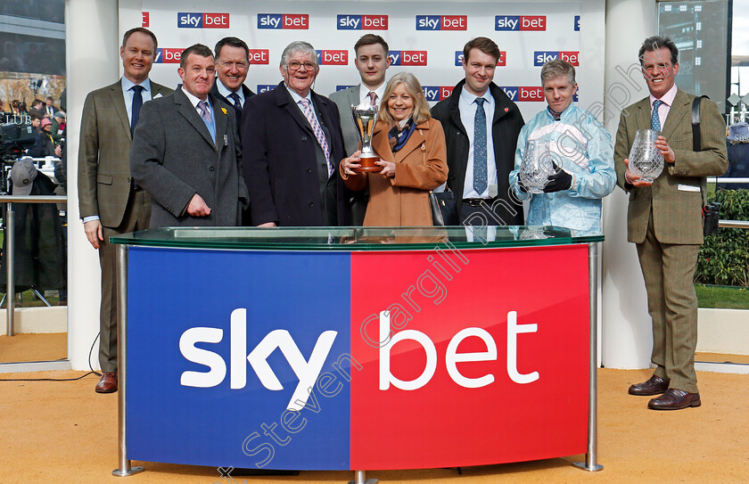 Summerville-Boy-0009 
 Presentation to Roger Brookhouse, Tom George and Noel Fehily for The Sky Bet Supreme Novices Hurdle won by SUMMERVILLE BOY Cheltenham 13 Mar 2018 - Pic Steven Cargill / Racingfotos.com